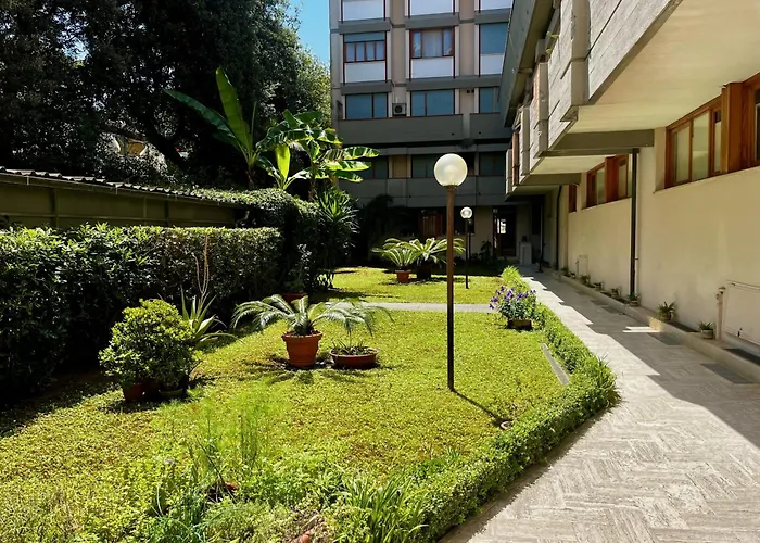 Апартаменти Lucevan Le Stelle By World В'яреджо